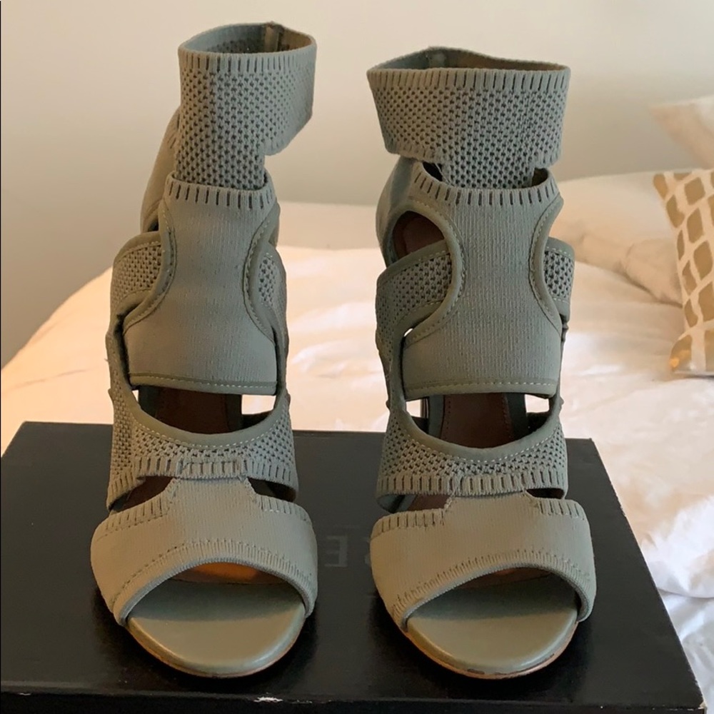 Caged Bootie - Picture 2 of 7